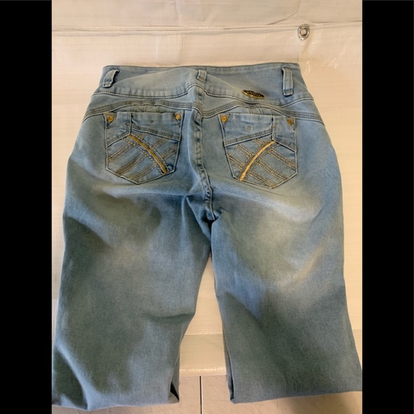 Butt lift Colombian Jeans - Picture 2 of 6